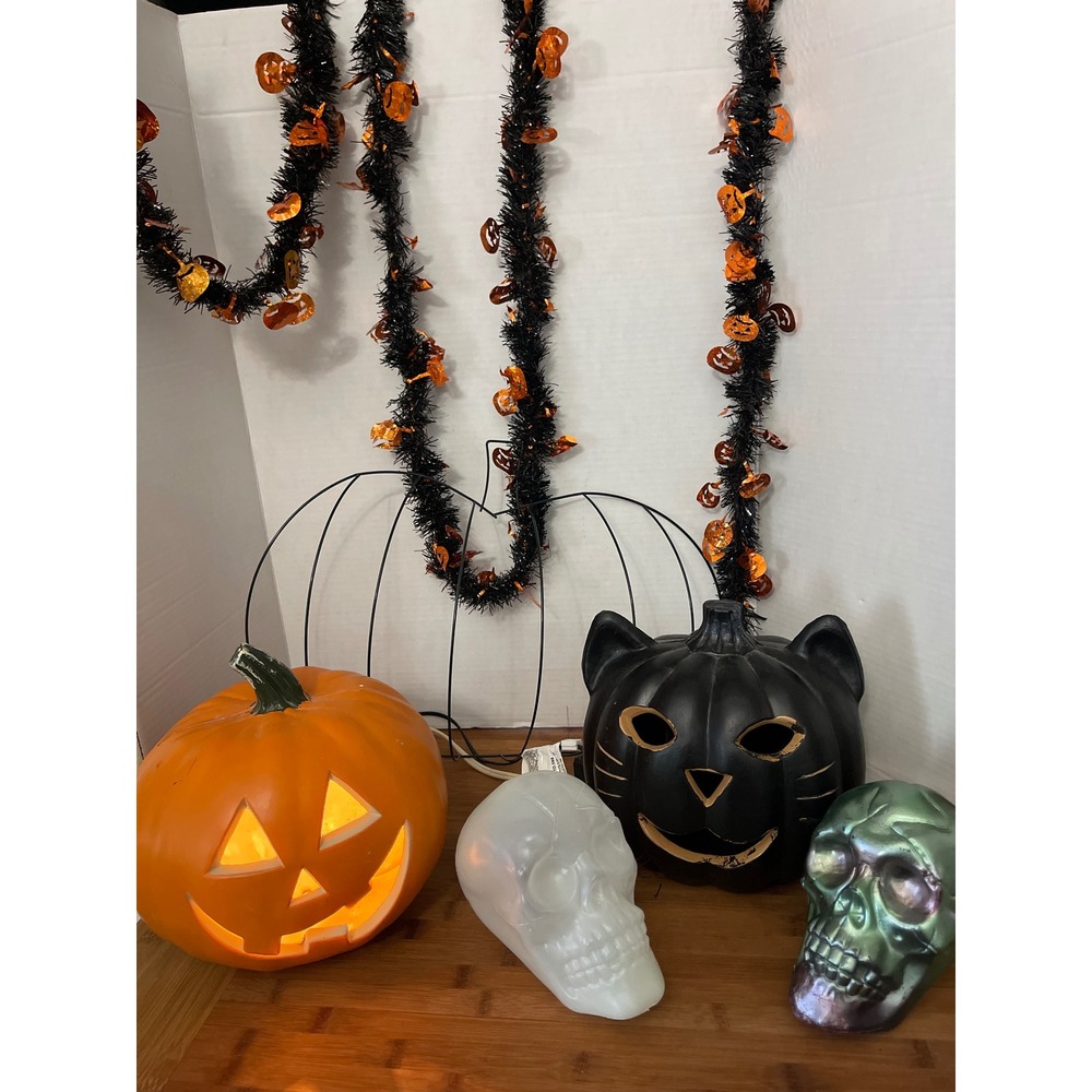 Halloween Decor Bundle: Lighted Pumpkin,‎ Cat, Skulls, Pumpkin Garland